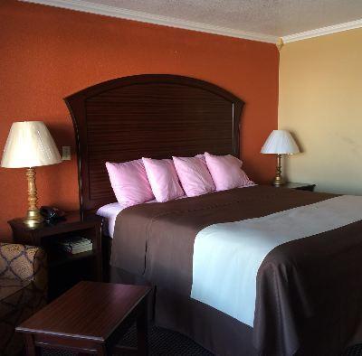 Americas Best Value Inn Schulenburg Номер фото