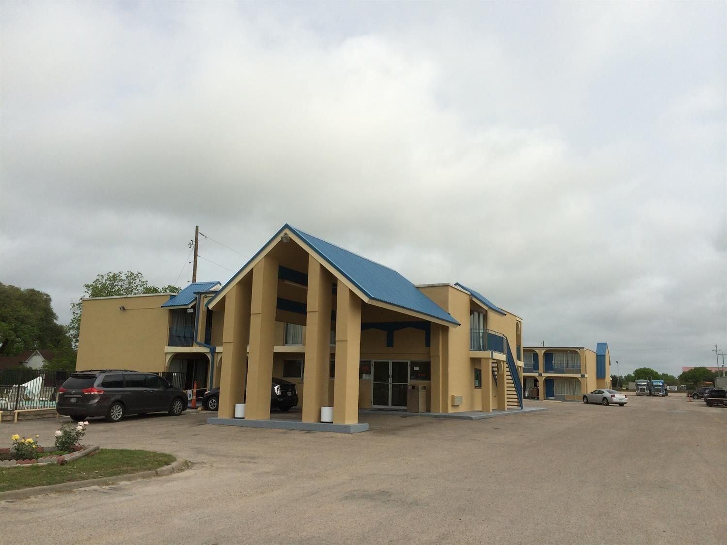 Americas Best Value Inn Schulenburg Екстер'єр фото